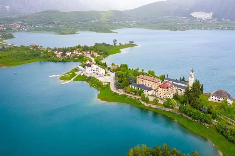 Vikendica Bruse Villa Jaklici Kültér fotó